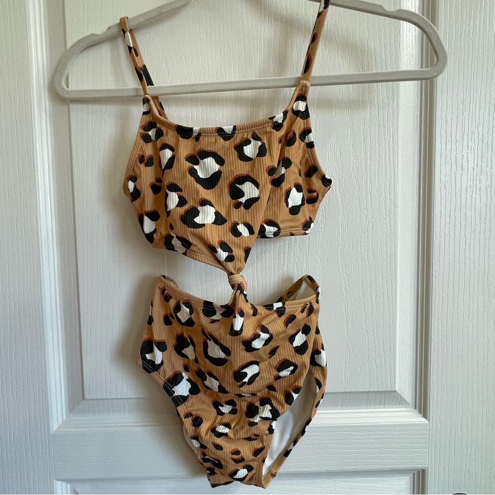 Art Class | One Piece Bathing Suit | NWOT | Kids Large | Animal Print